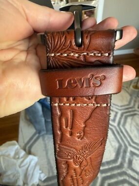 Levi's Brown Leather Belt size 40